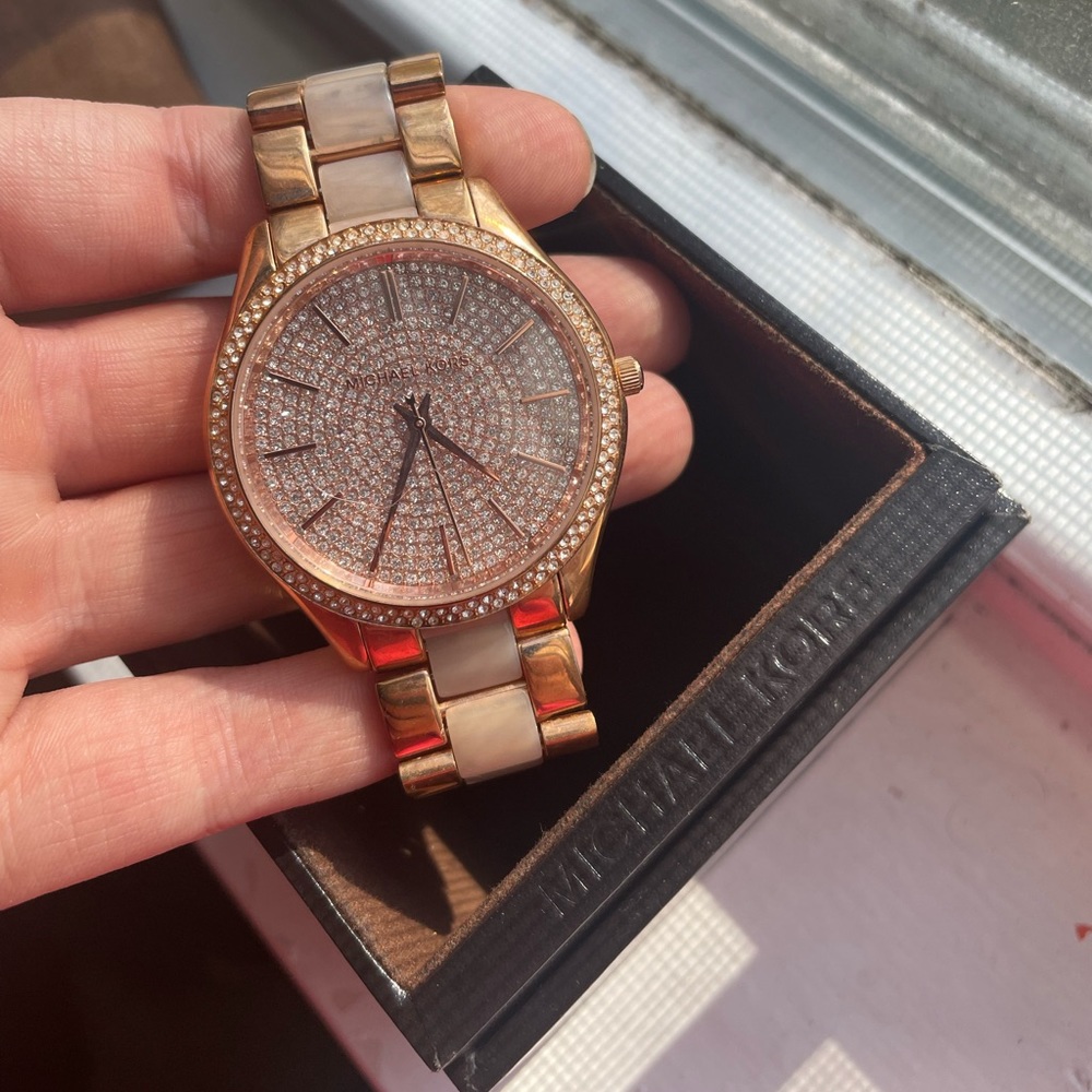 MICHAEL KORS watch